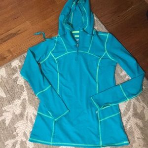 Half zip hooded long sleeve athletic jacket